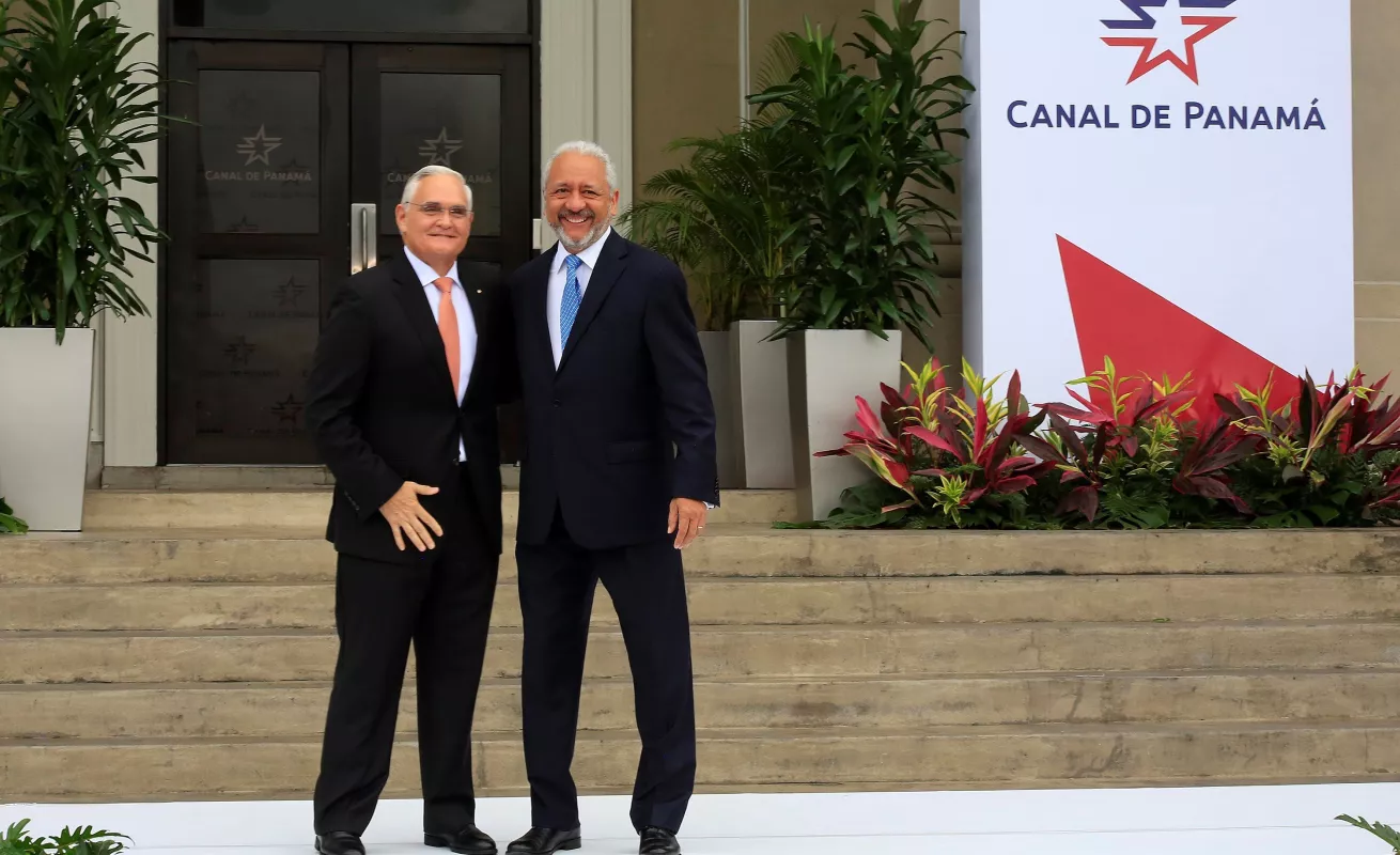 Cambio de mando en el Canal de Panamá 
