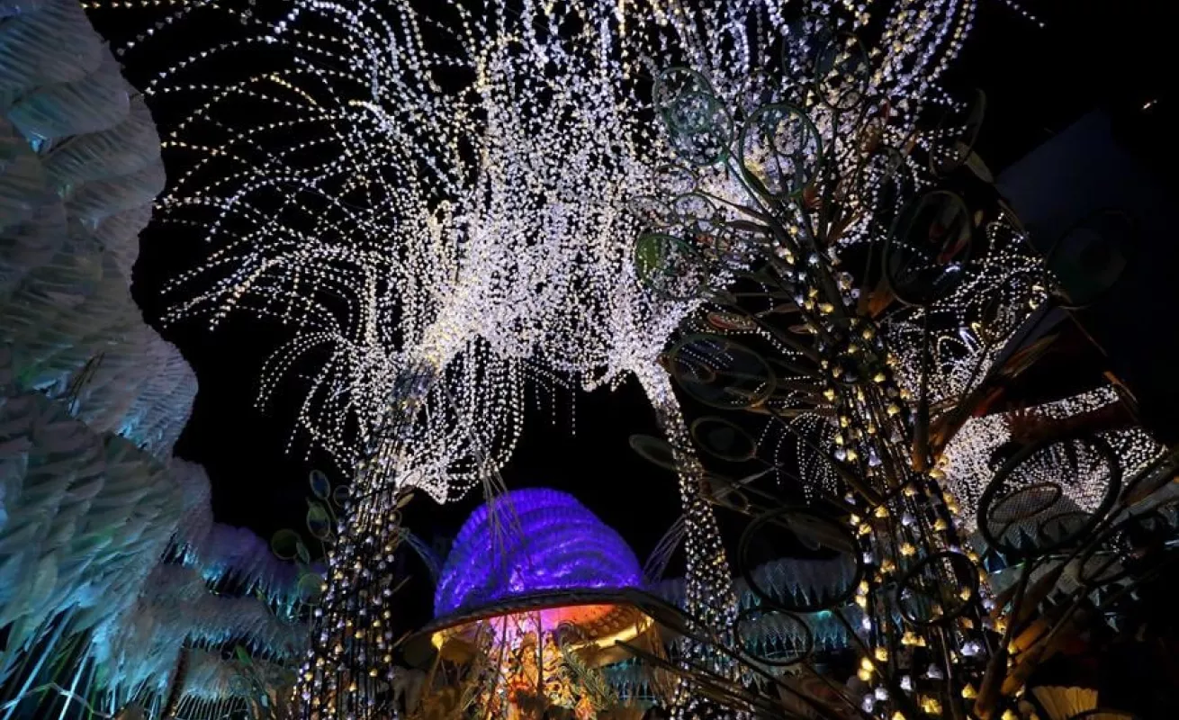 Hermoso festival hinduista de Durgá Puyá