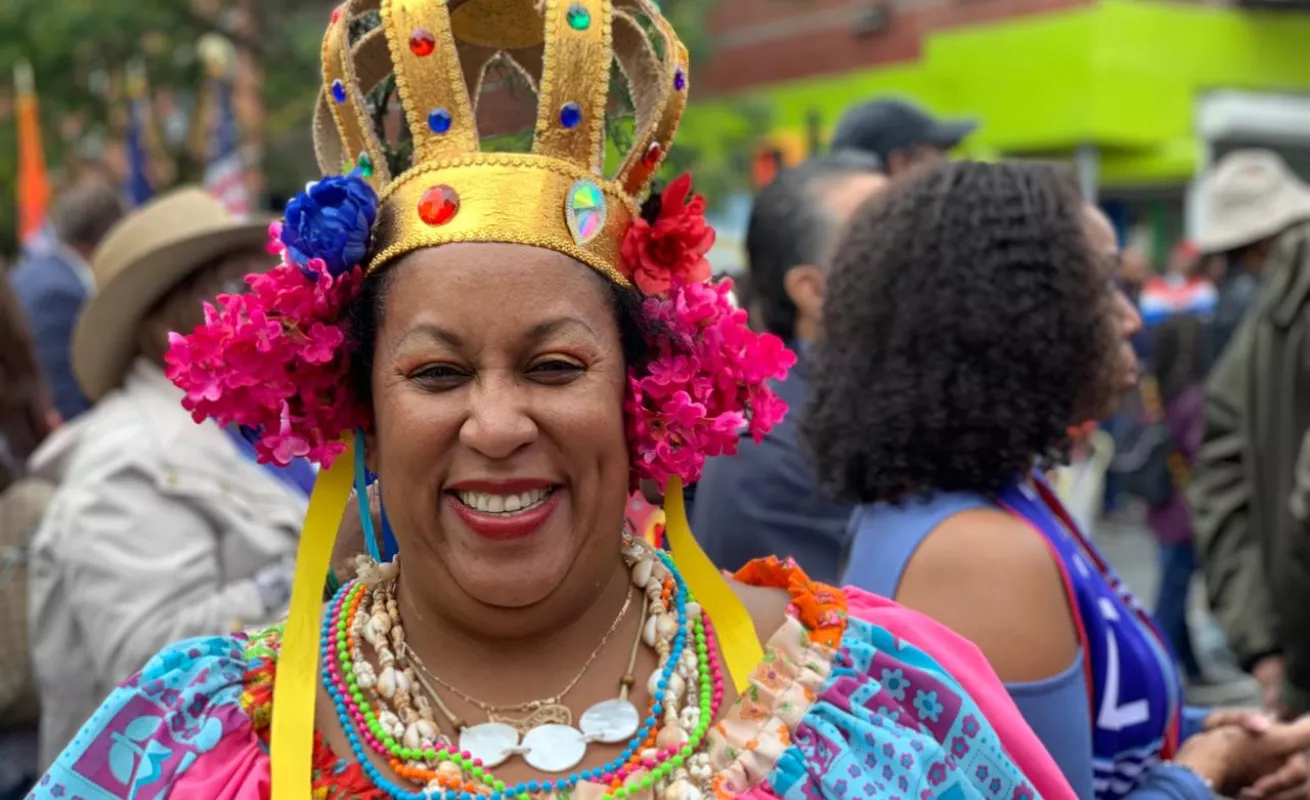 Panameños engalanan Nueva York en el desfile de la Hispanidad