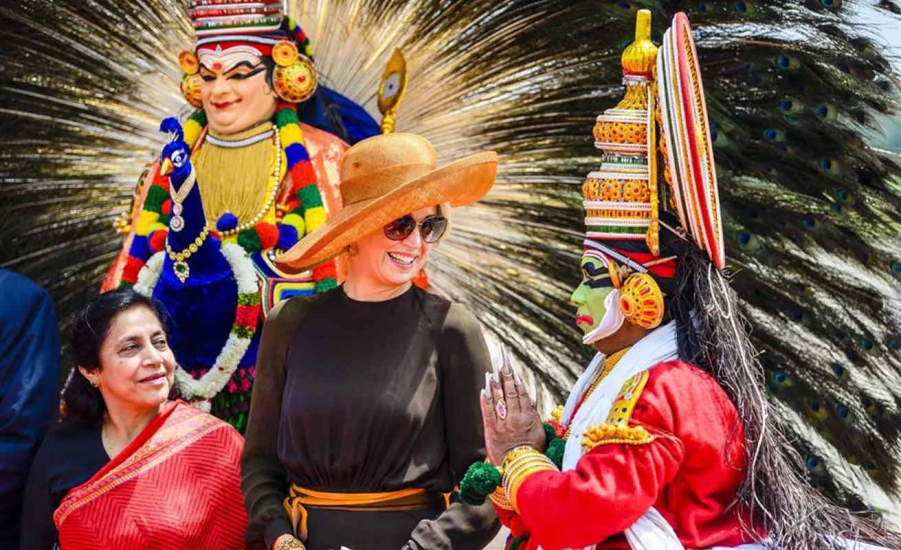 Los reyes de Holanda visitan la India