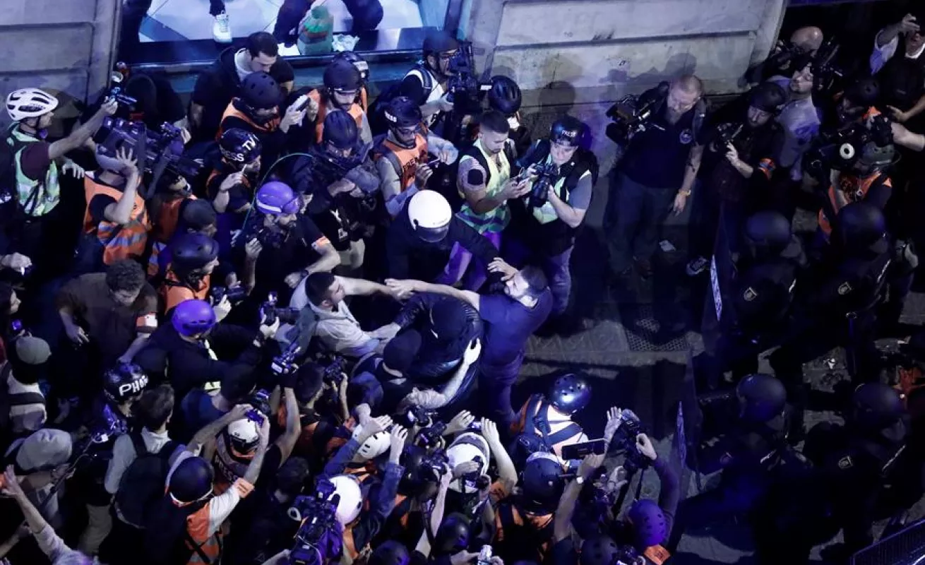 Barcelona vive otro día de intensas protestas 