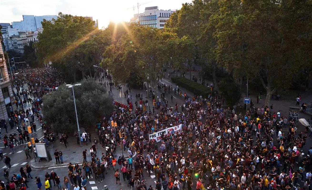 Barcelona vive otro día de intensas protestas 
