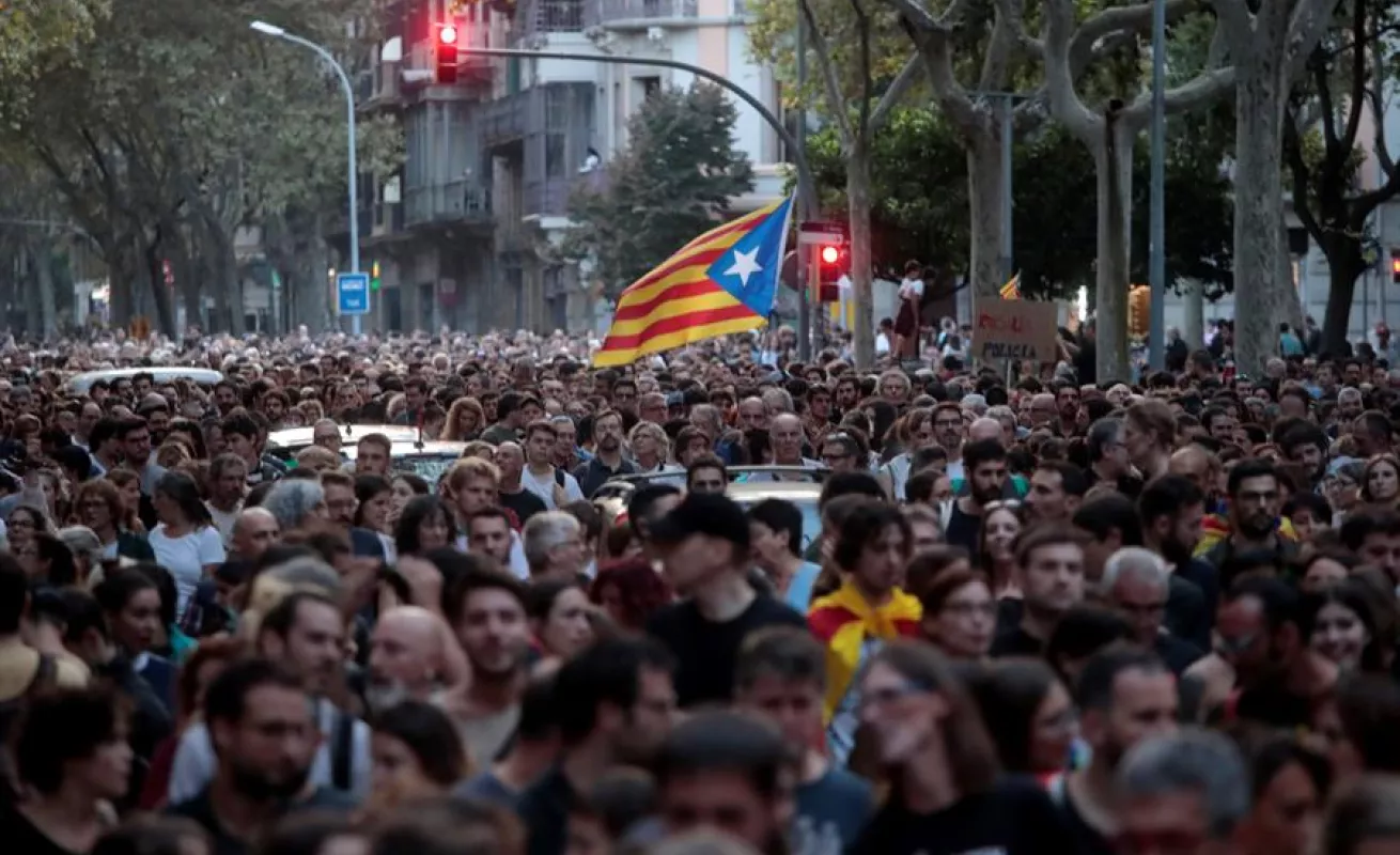 Barcelona vive otro día de intensas protestas 