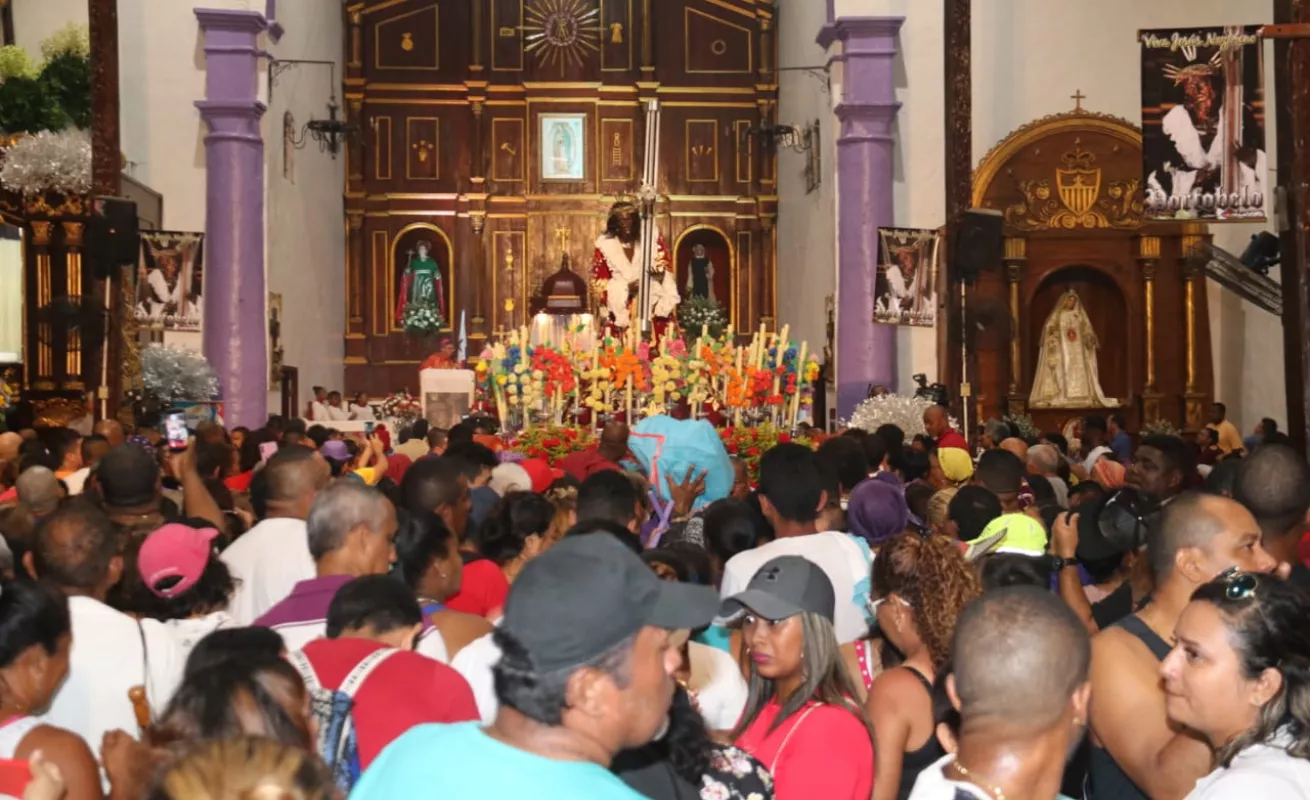 ¡Viva El Naza! ¡Viva El Negro! 