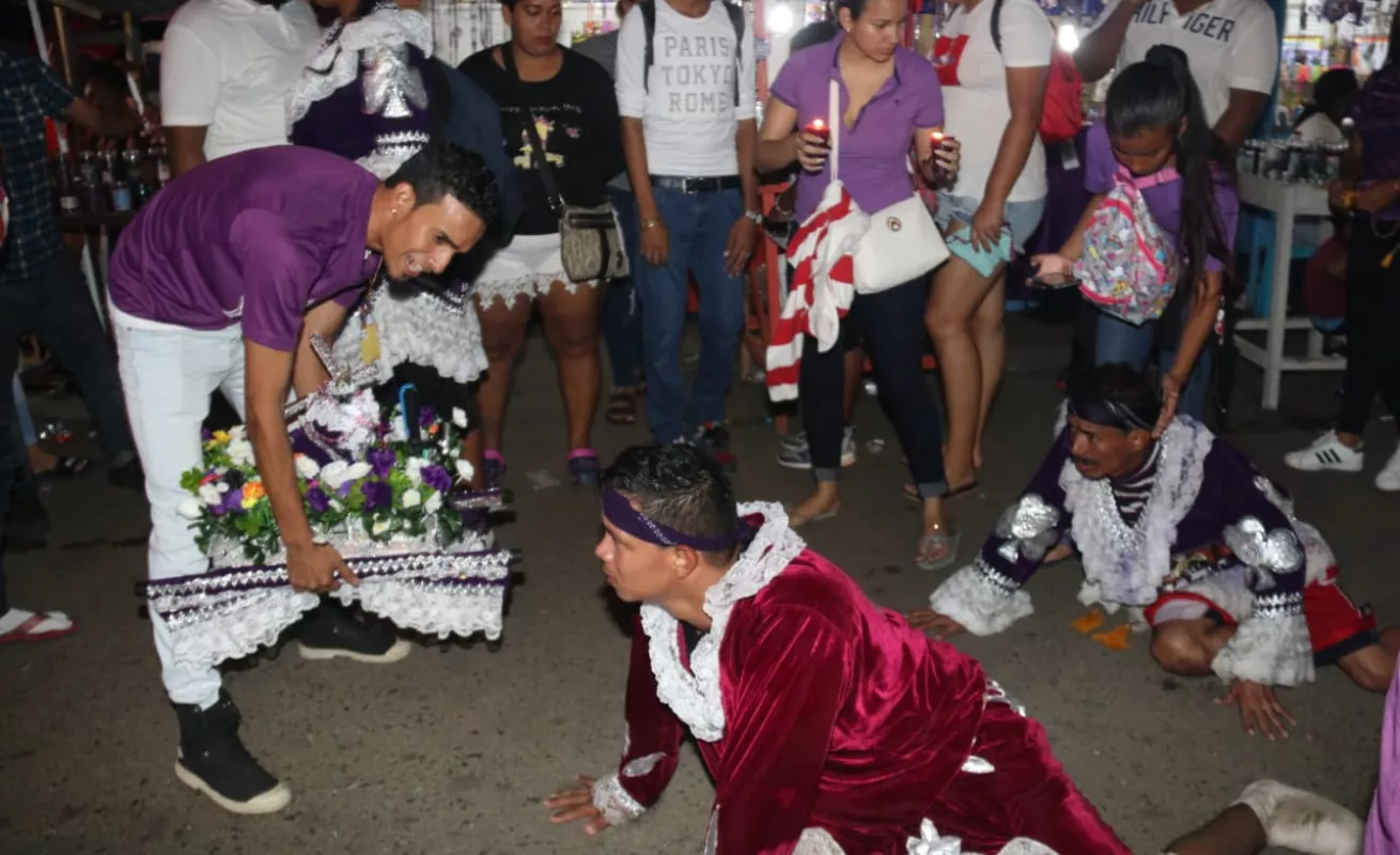 ¡Viva El Naza! ¡Viva El Negro! 