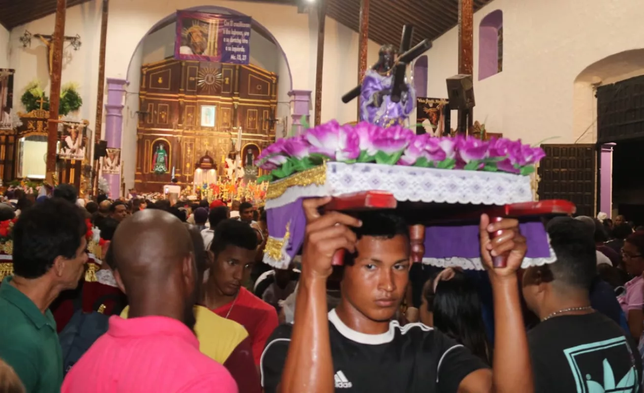 ¡Viva El Naza! ¡Viva El Negro! 