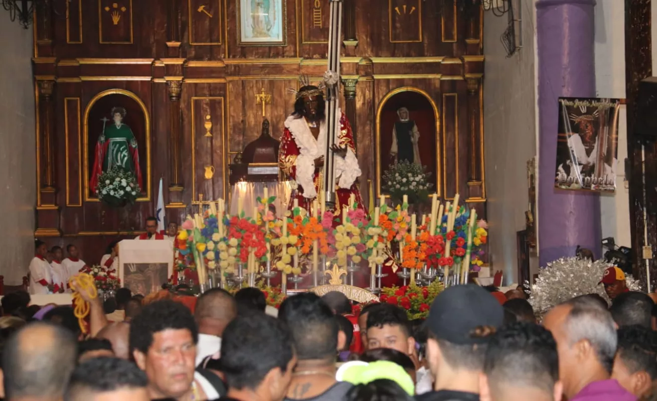 ¡Viva El Naza! ¡Viva El Negro! 