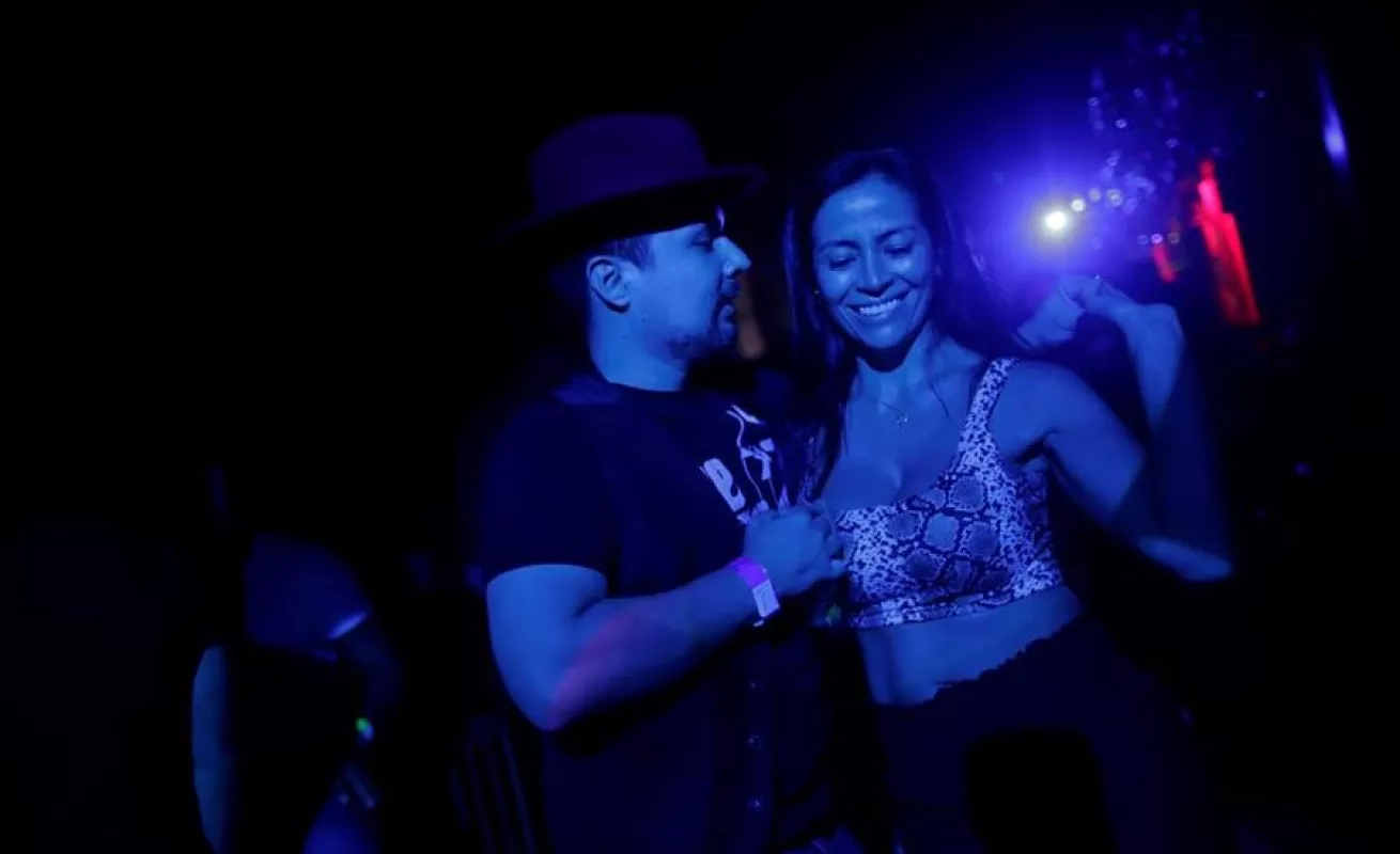 Casco Antiguo de Panamá se llena de bailarines en su primer festival de salsa