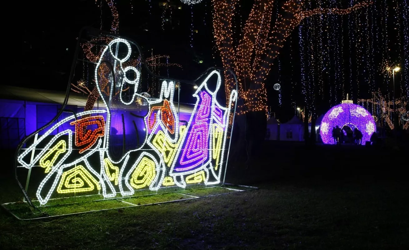 La magia de la Navidad llega a los parques de la ciudad de Panamá 