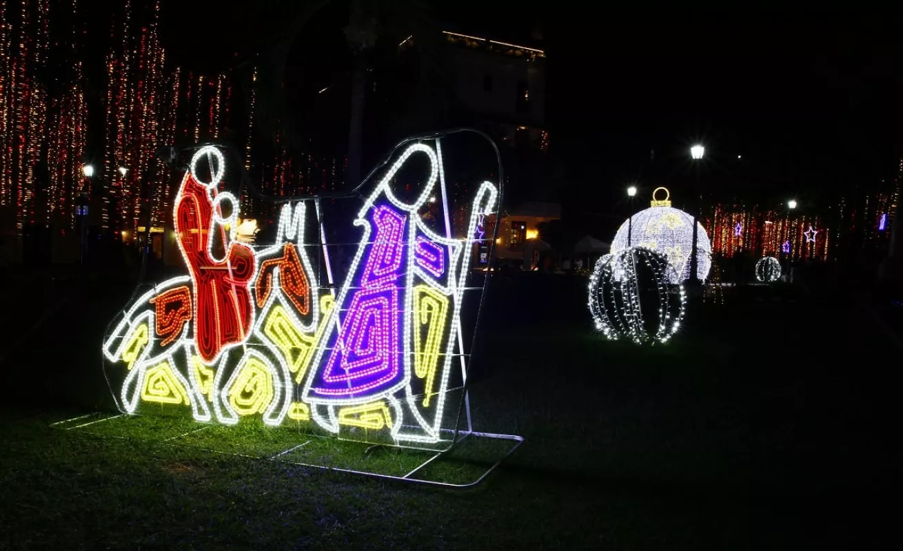 La magia de la Navidad llega a los parques de la ciudad de Panamá 