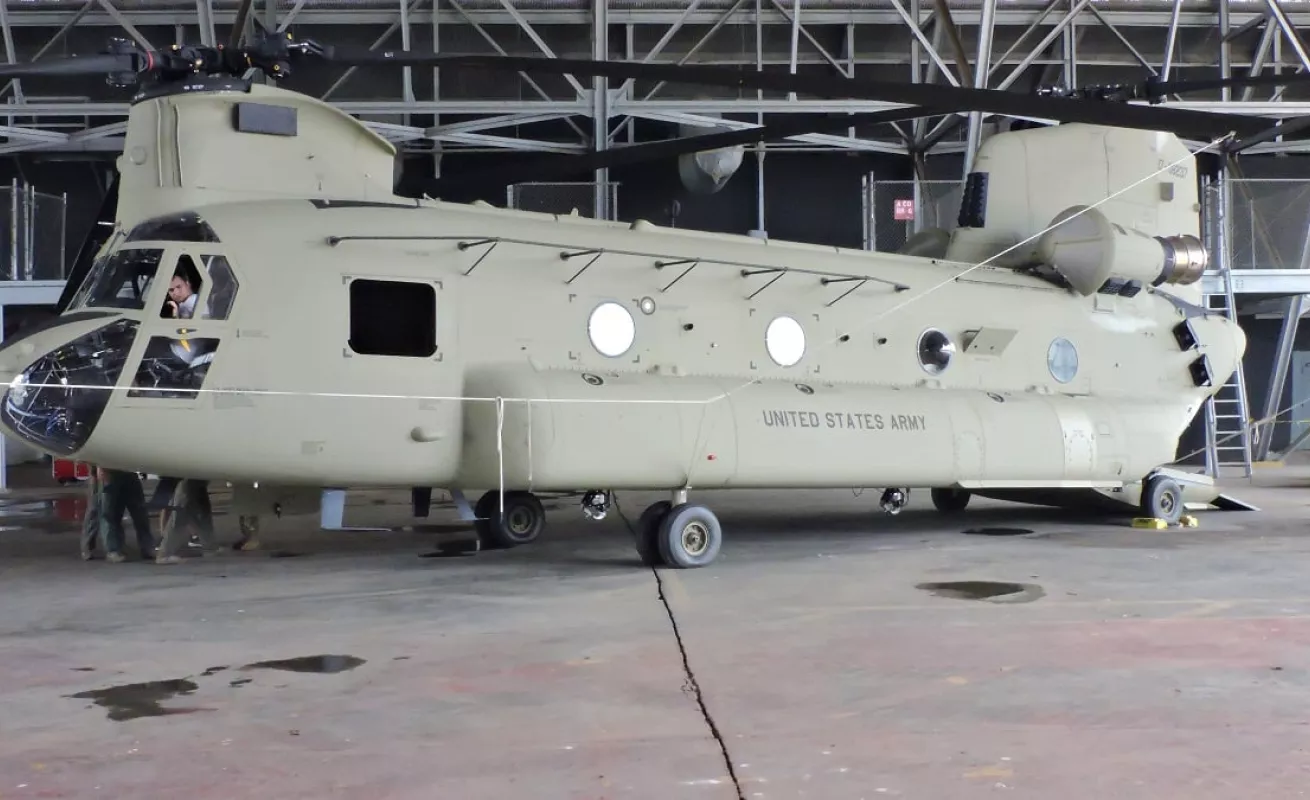 Senan y Ejército de EE.UU. realizan exhibición estática de sus helicópteros