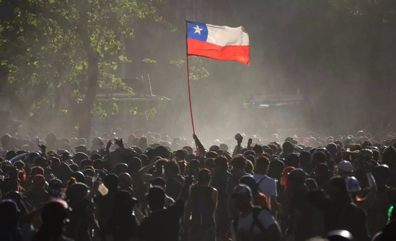 Ni el calor ni la Navidad sofocan las protestas de los viernes en Chile