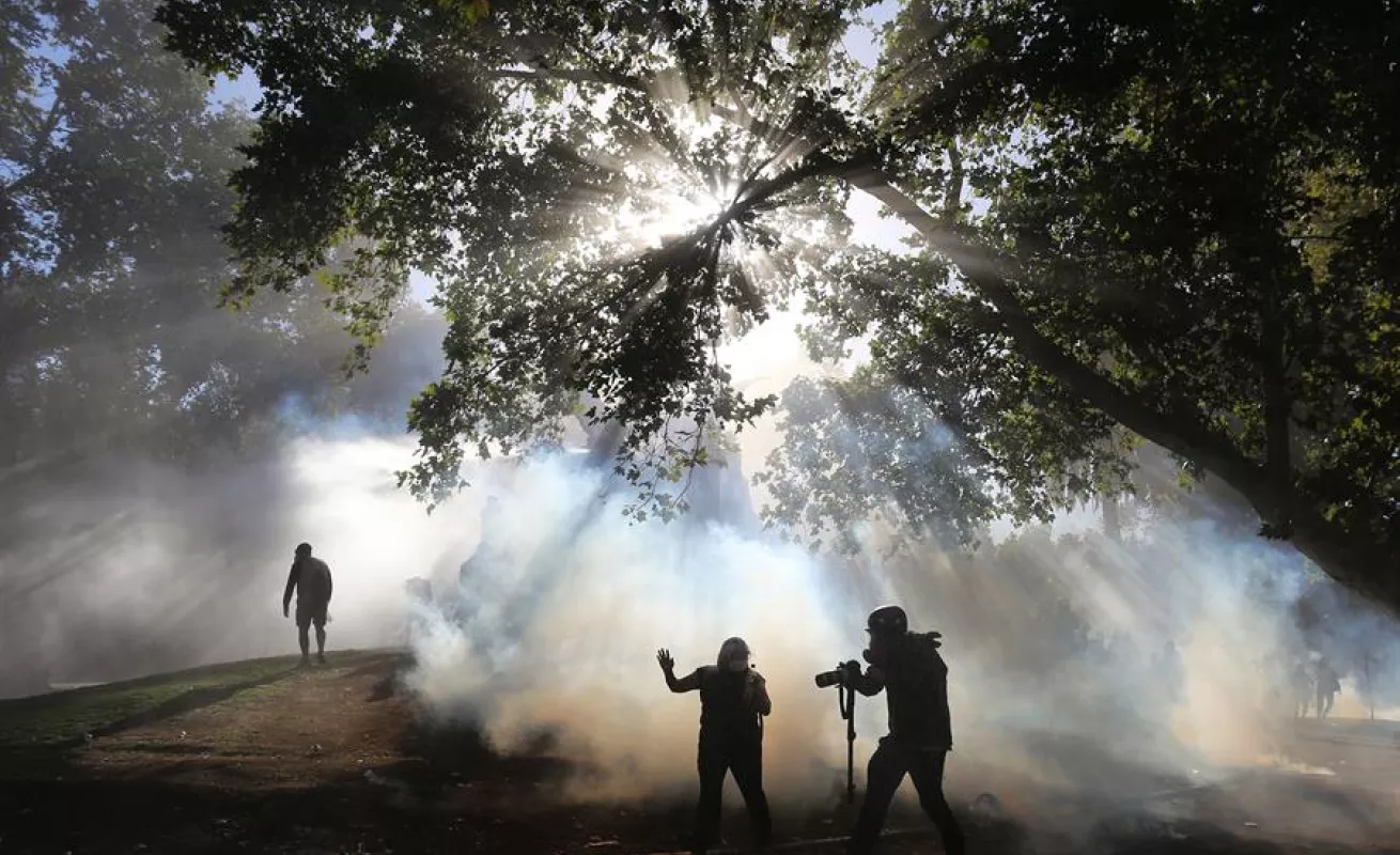 Ni el calor ni la Navidad sofocan las protestas de los viernes en Chile