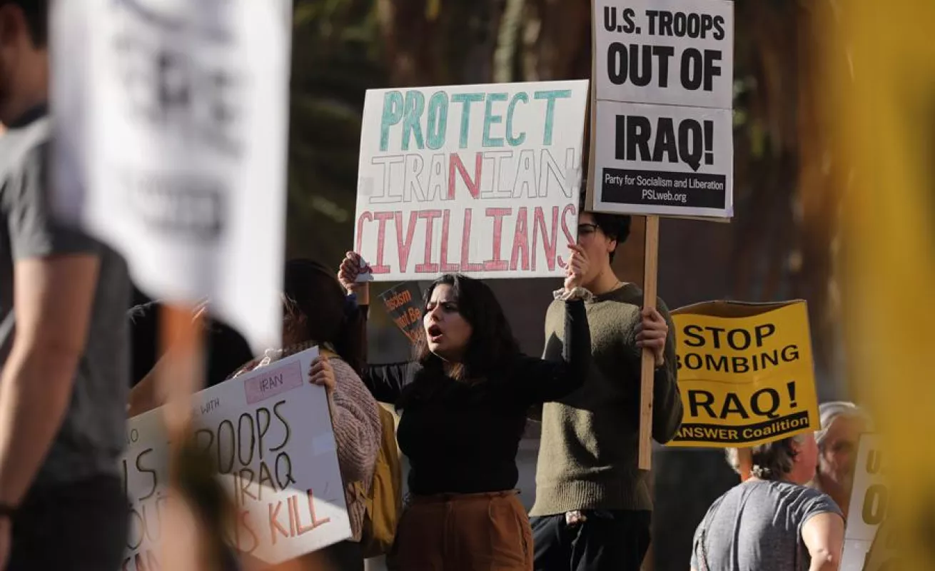 Protestas en Los Ángeles por una posible guerra con Irán 