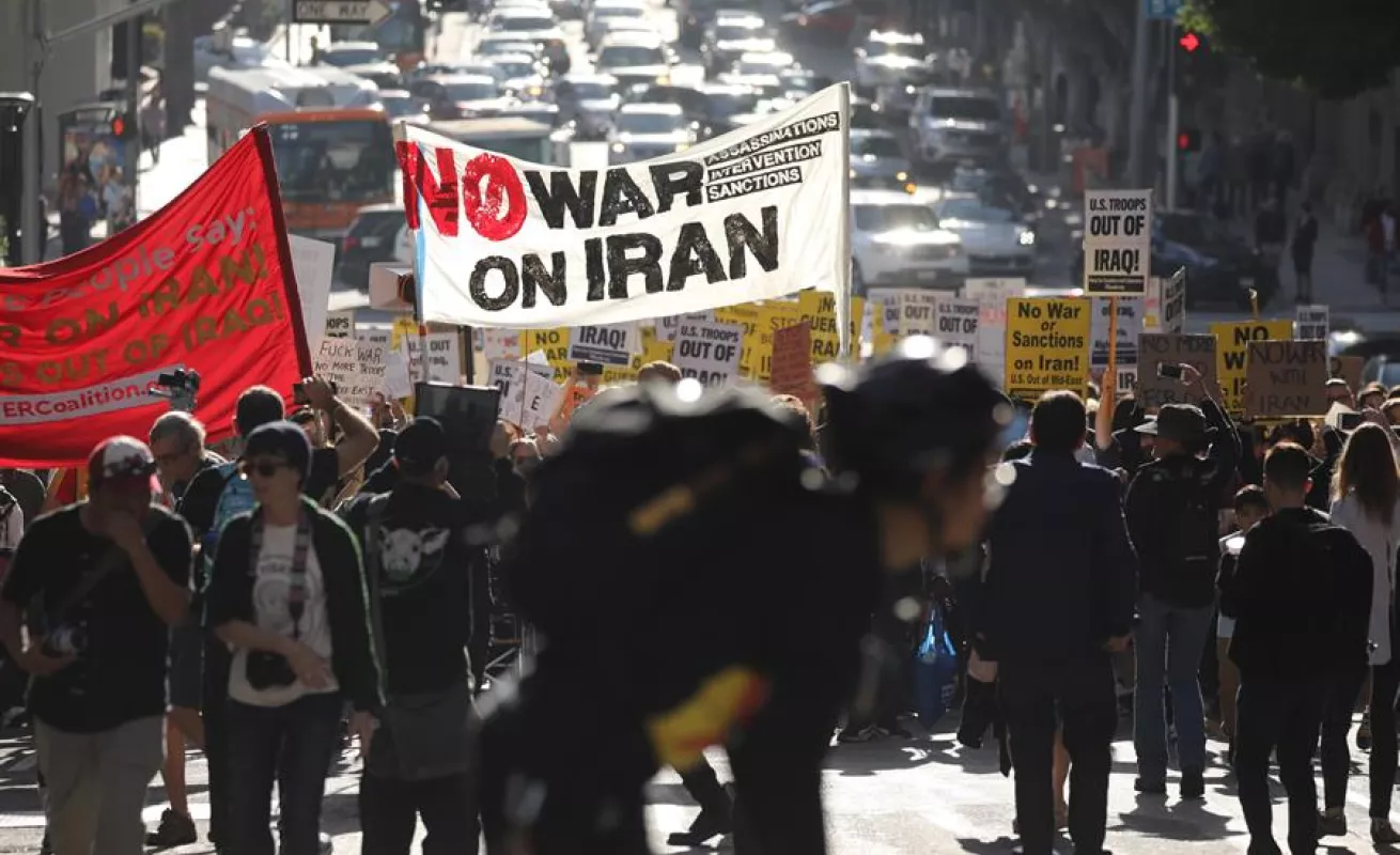 Protestas en Los Ángeles por una posible guerra con Irán 