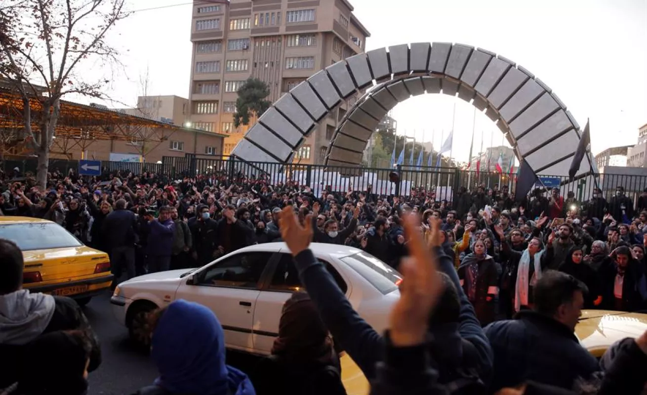 Irán muestra su descontento contra sus líderes por derribar el avión ucraniano 