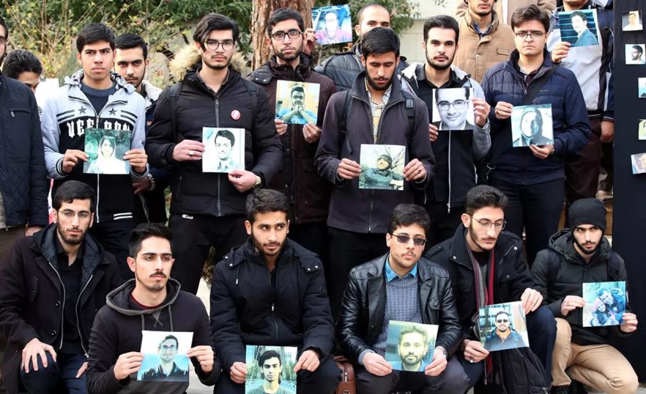 Irán muestra su descontento contra sus líderes por derribar el avión ucraniano 