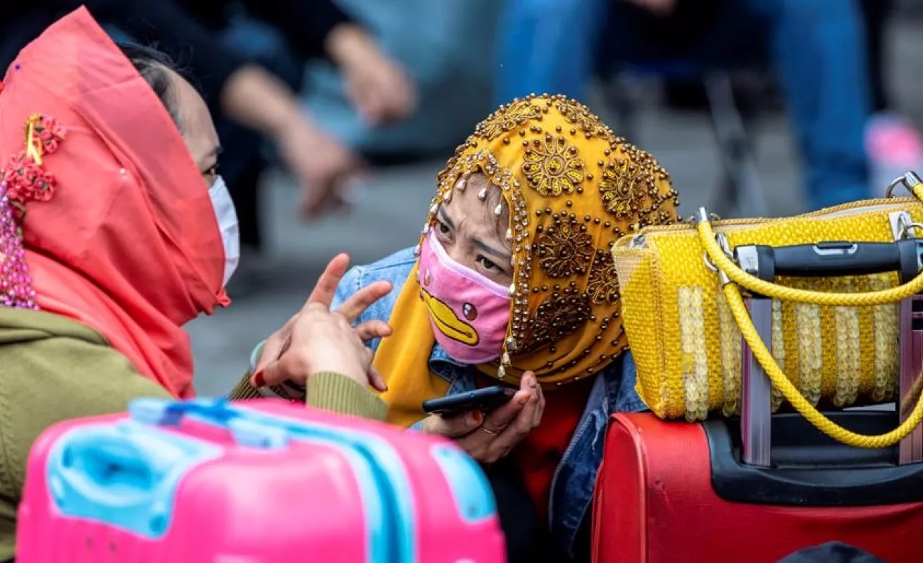 Ingenio 'Made in China': ante la escasez, remedios caseros contra el COVID-19