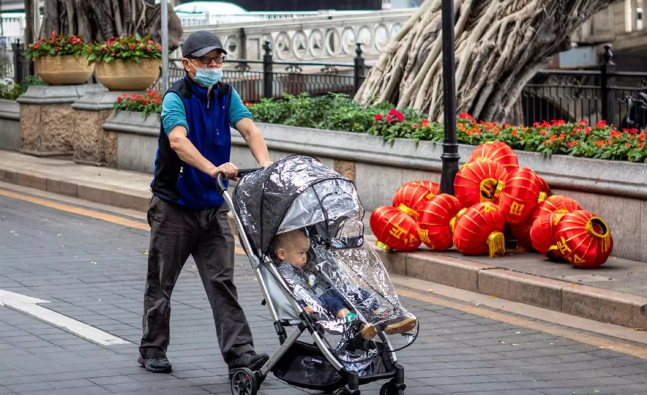 Ingenio 'Made in China': ante la escasez, remedios caseros contra el COVID-19