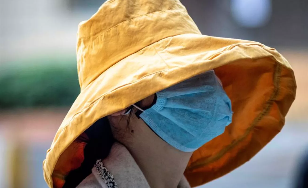 Ingenio 'Made in China': ante la escasez, remedios caseros contra el COVID-19