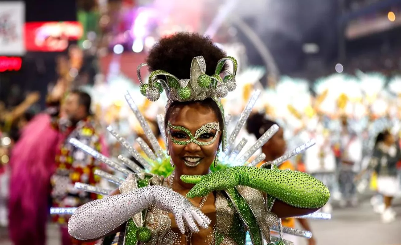 Arranca el Carnaval de Río, la mayor fiesta de Brasil