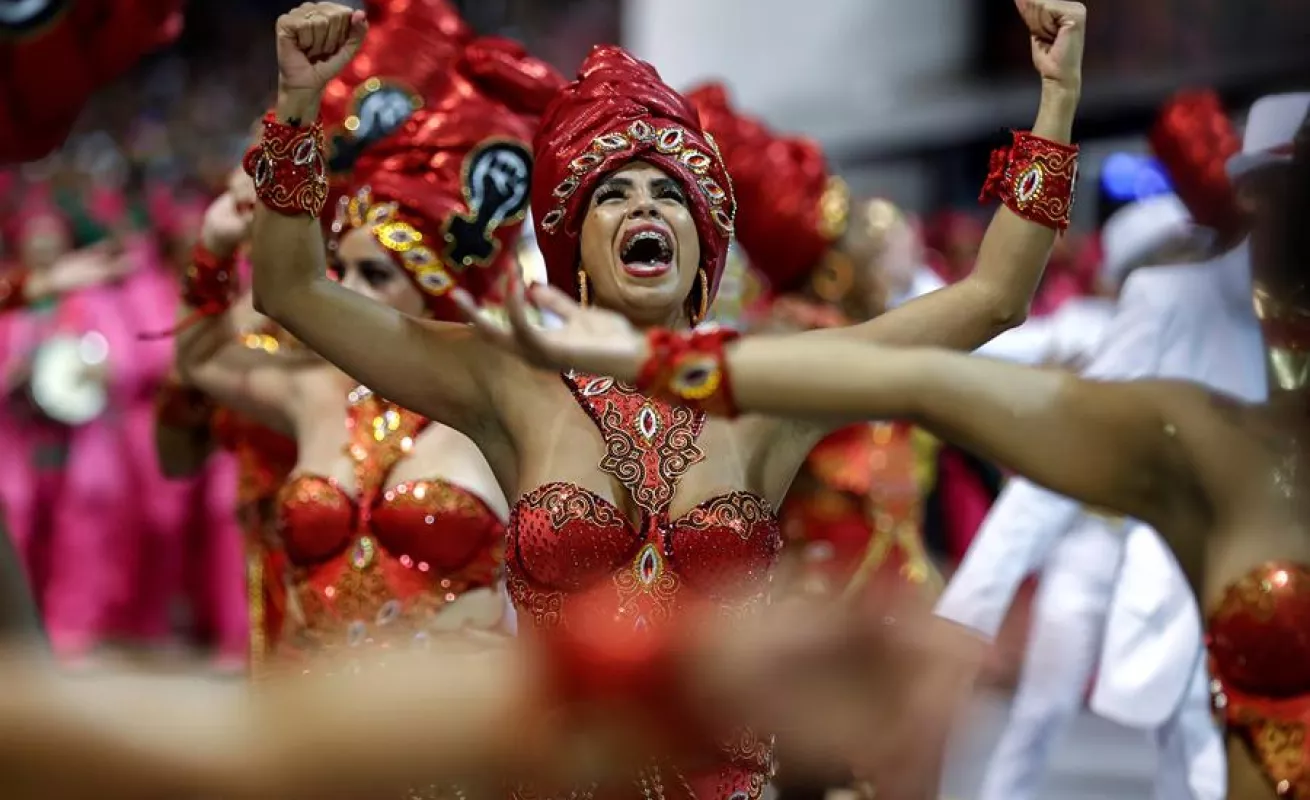 Arranca el Carnaval de Río, la mayor fiesta de Brasil