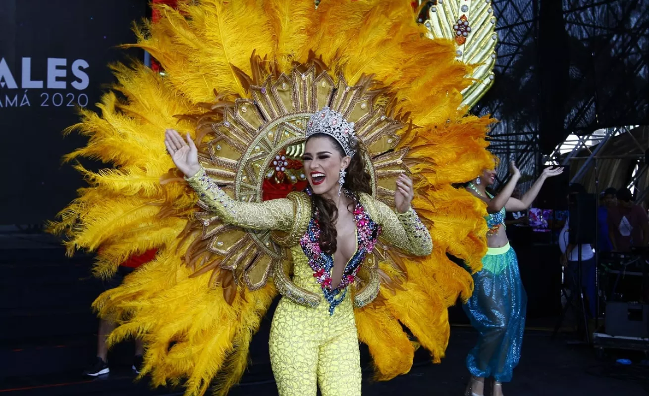 Desorden, mojadera y buca demencia en el Carnaval capitalino 