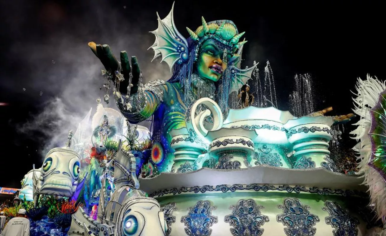 Desfile en el sambódromo de Anhembí en Sao Paulo