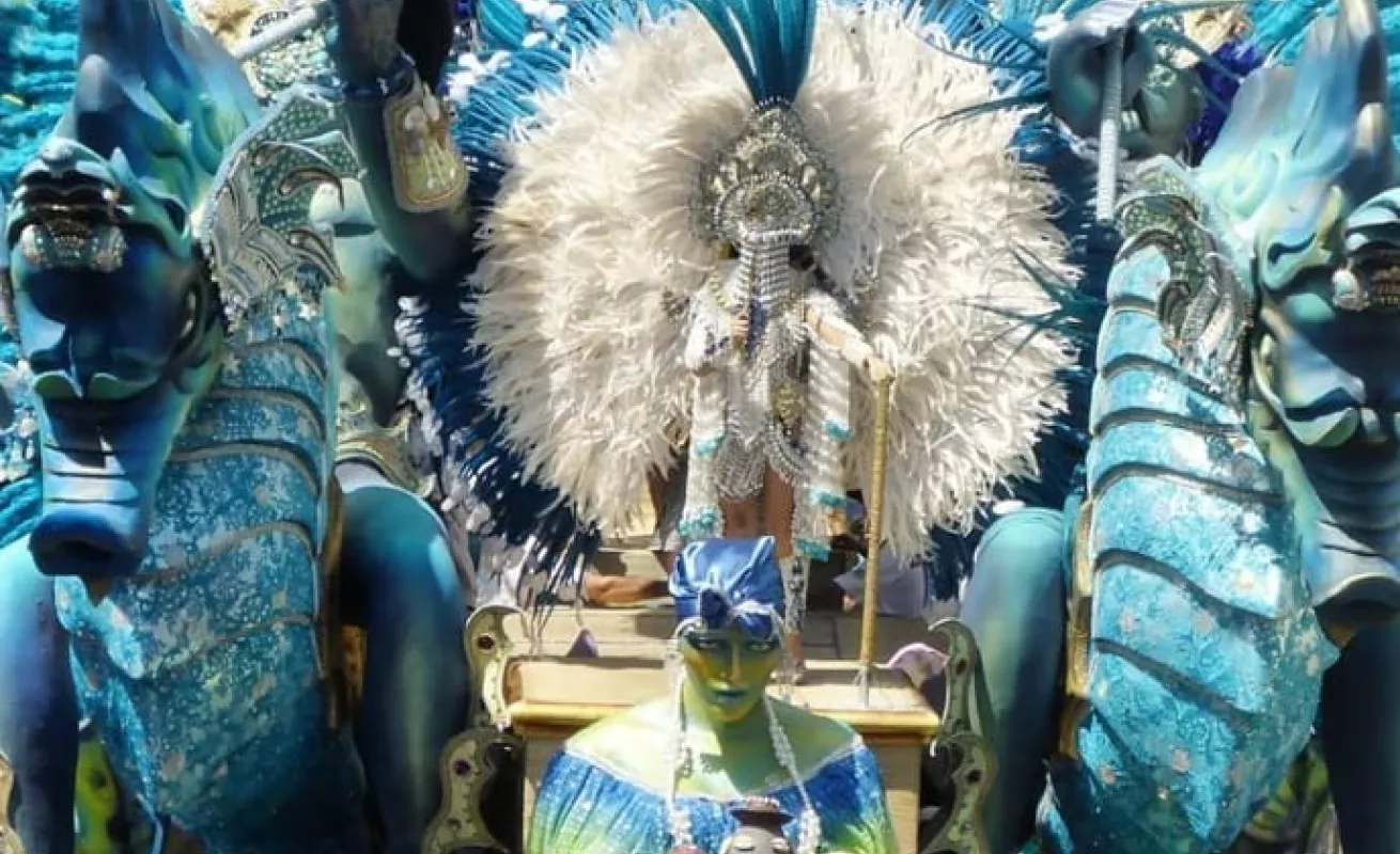 Yemayá y Lady Gaga triunfan en el Carnaval tableño