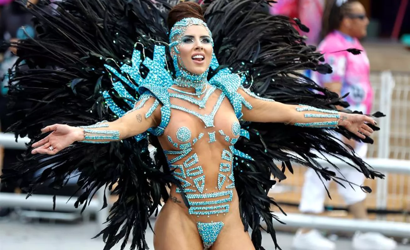 Desfile en el sambódromo de Anhembí en Sao Paulo