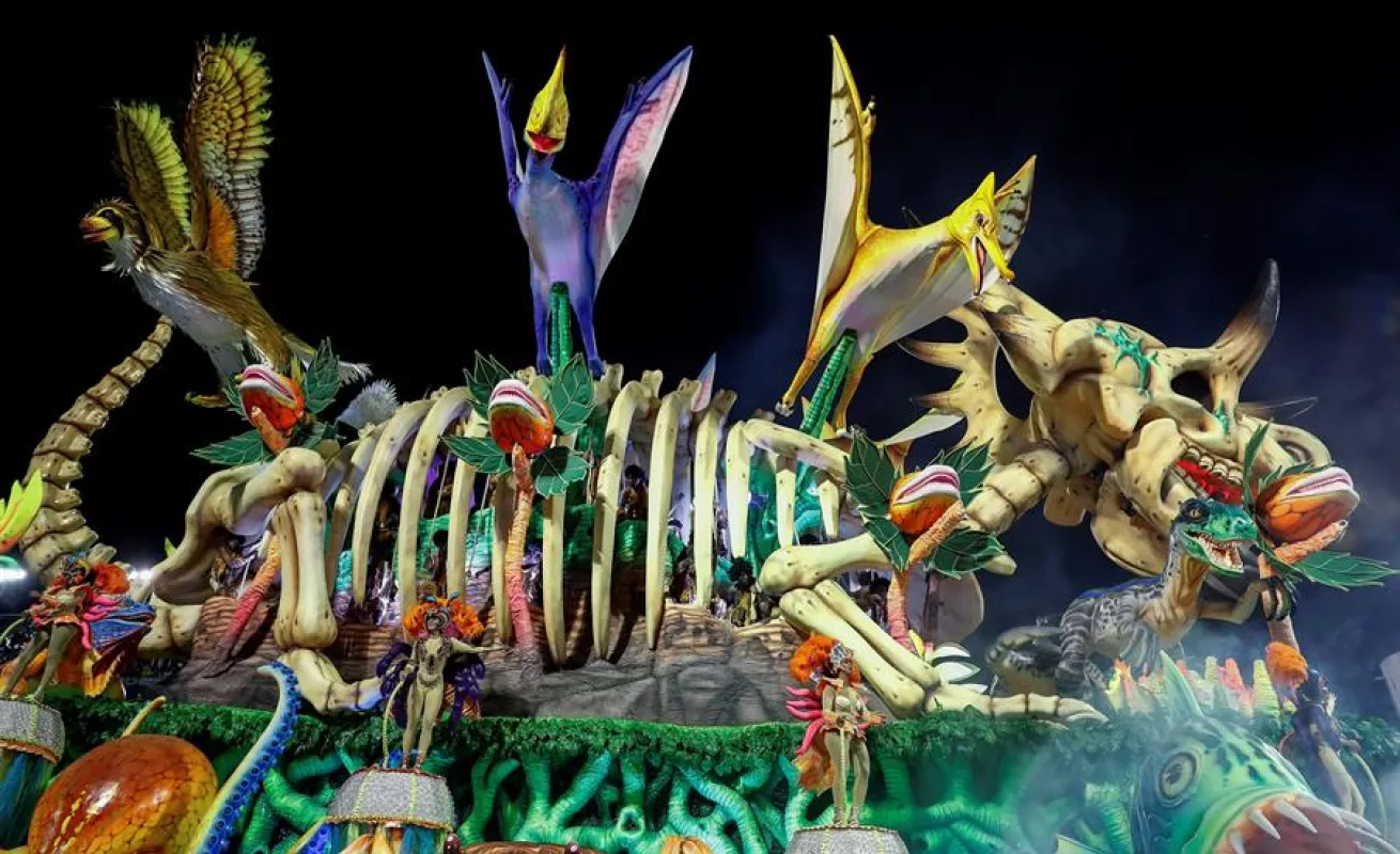 Desfile en el sambódromo de Anhembí en Sao Paulo