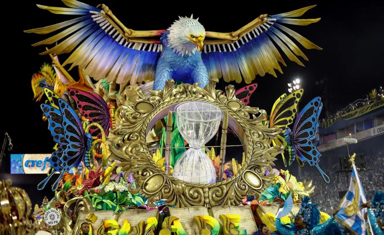 Desfile en el sambódromo de Anhembí en Sao Paulo