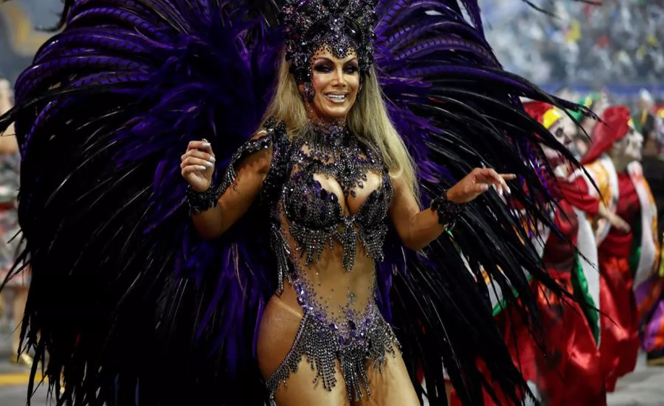 Desfile en el sambódromo de Anhembí en Sao Paulo