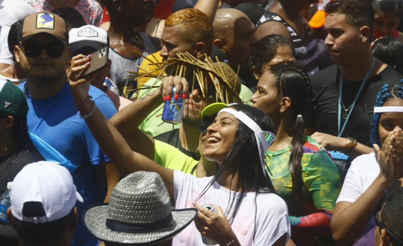 Diversión y gozadera en los culecos de la Cinta Costera 