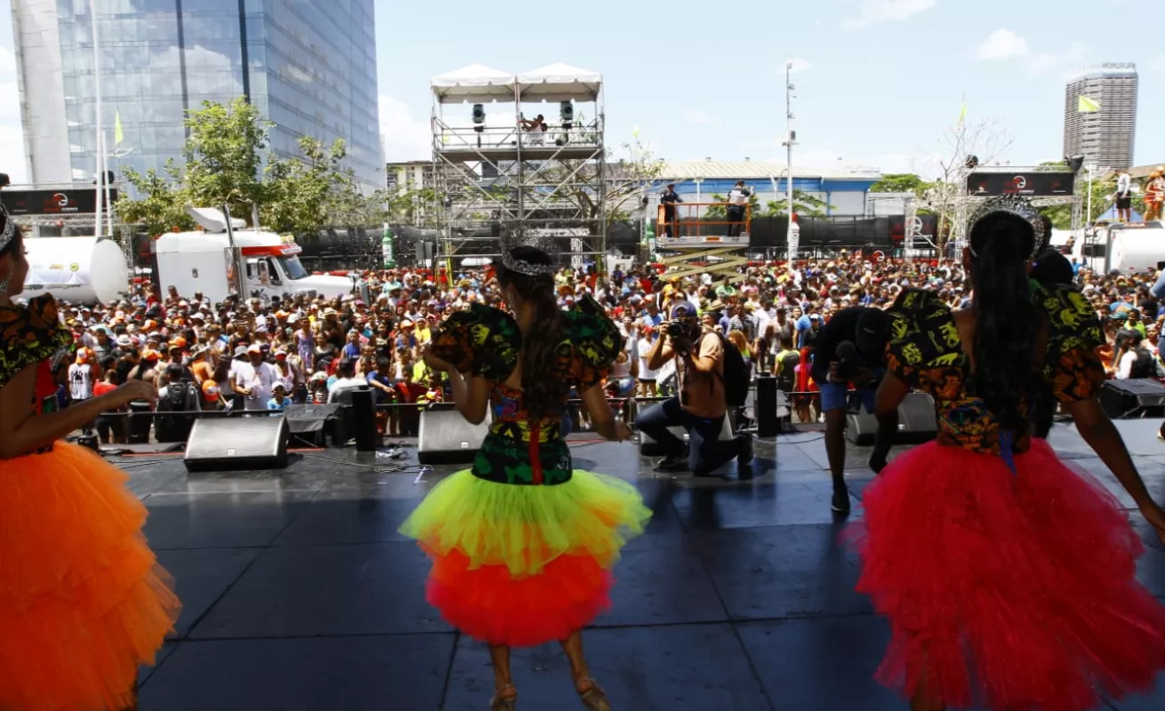 Diversión y gozadera en los culecos de la Cinta Costera 