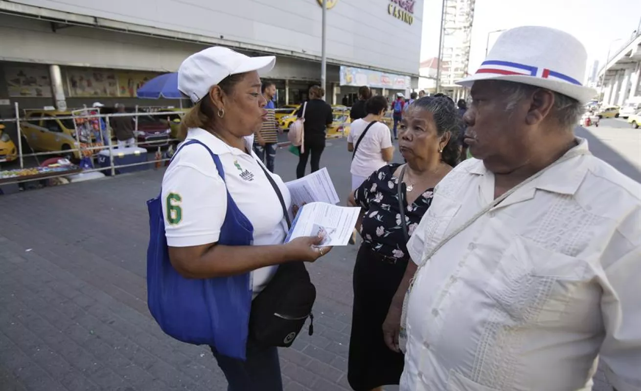 Coronavirus golpea el comercio y obliga a intensificar la prevención (Fotos)