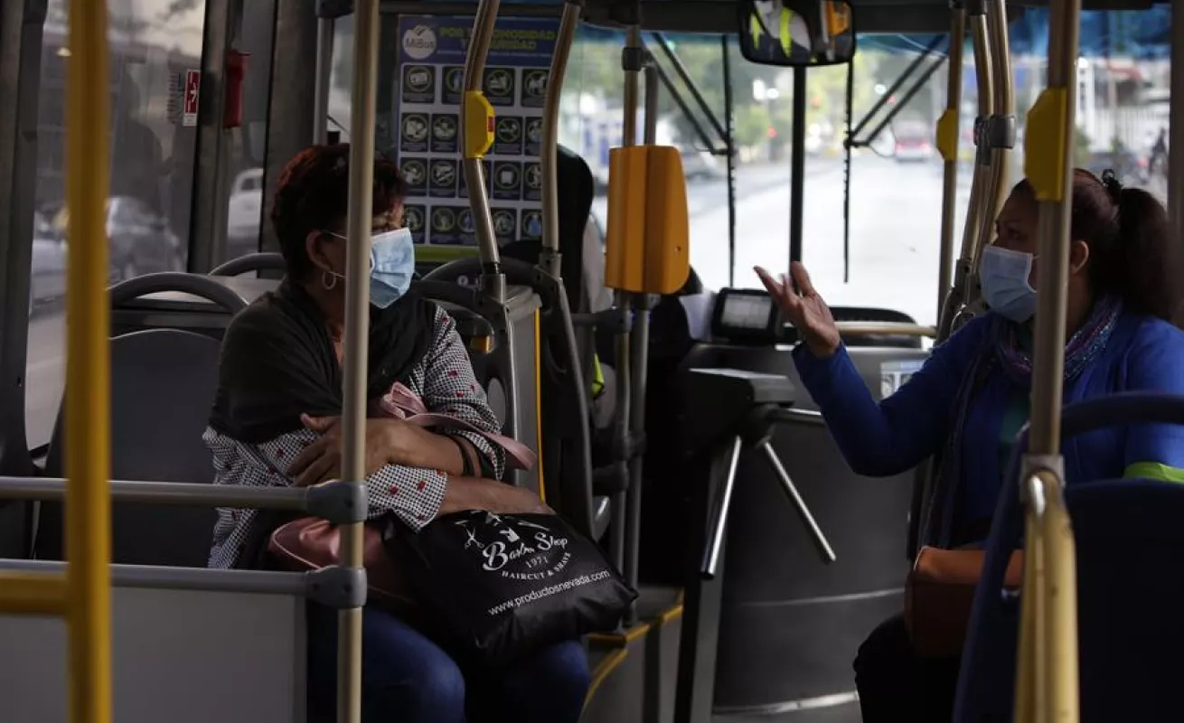 Panameños guardados en primer día de encierro por coronavirus (Fotos)