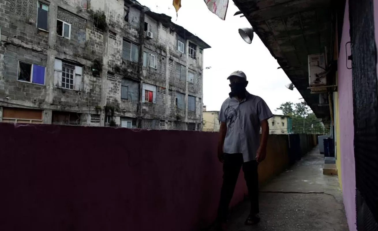  Panamá lucha contra rebrote: busca casa por casa contagios de COVID-19