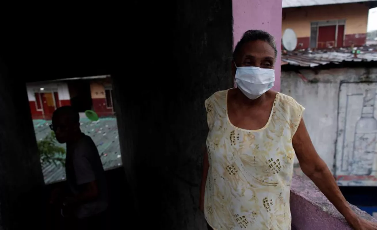  Panamá lucha contra rebrote: busca casa por casa contagios de COVID-19