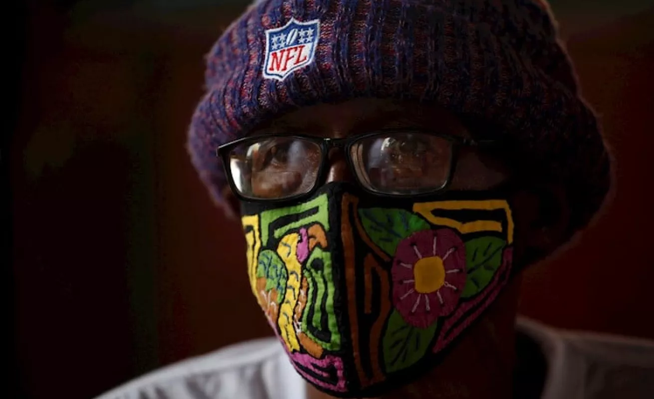 En un mercadito de Panamá se sobrevive con la venta de plantas medicinales