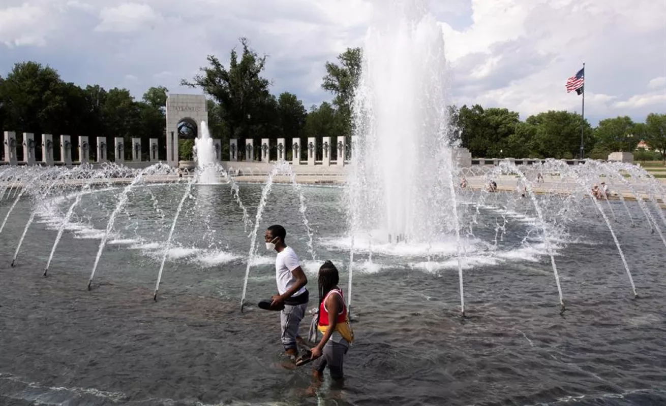 Un día caluroso en Washington D.C. en plena pandemia 