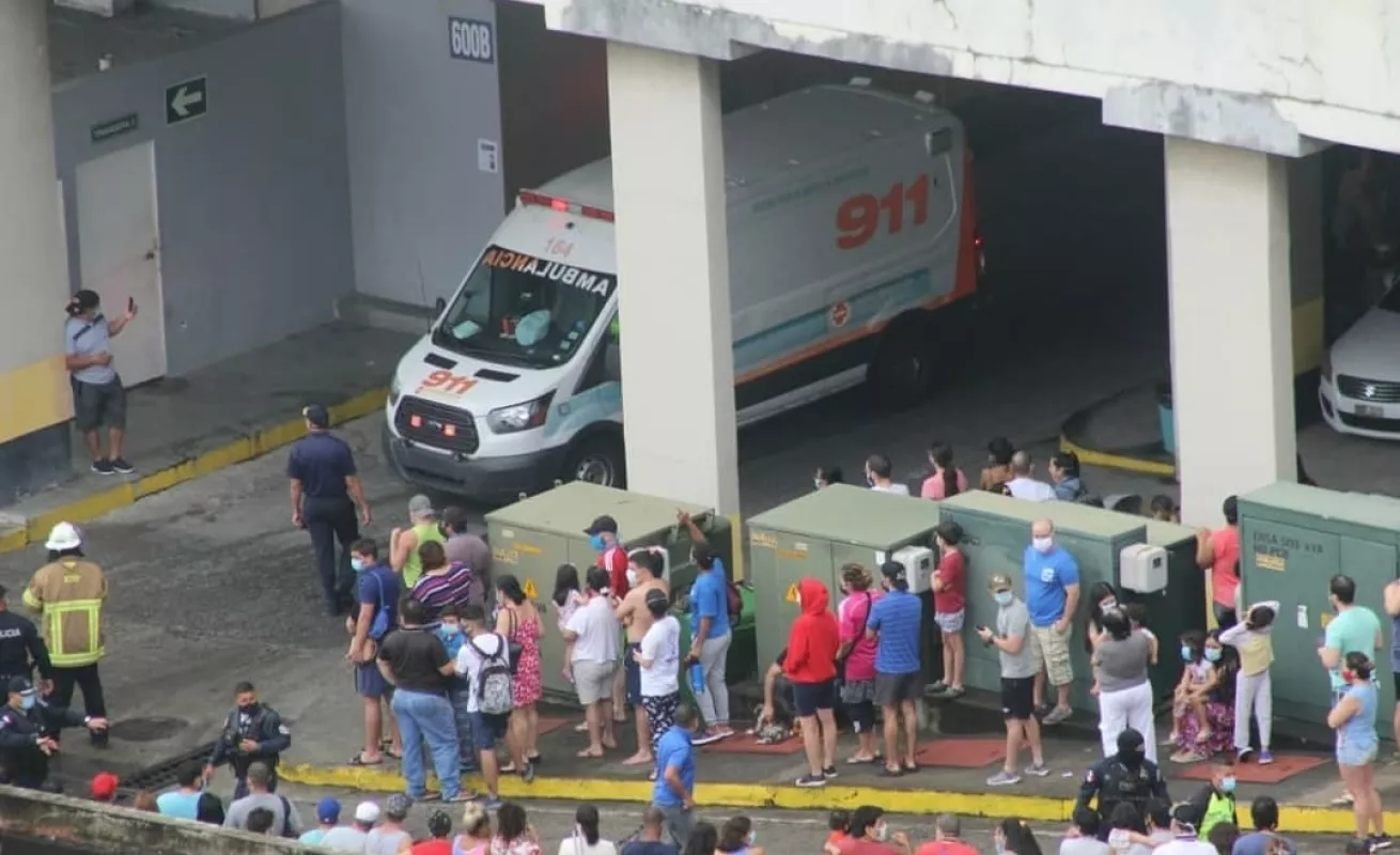 Explosión en un apartamento en Río Abajo deja heridos y un gran susto