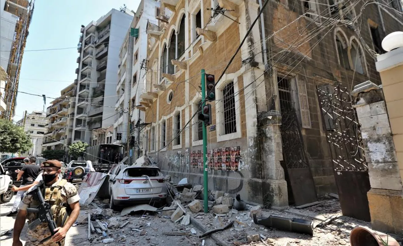 Imágenes de la devastación que dejó la deflagración en Beirut (Fotos)