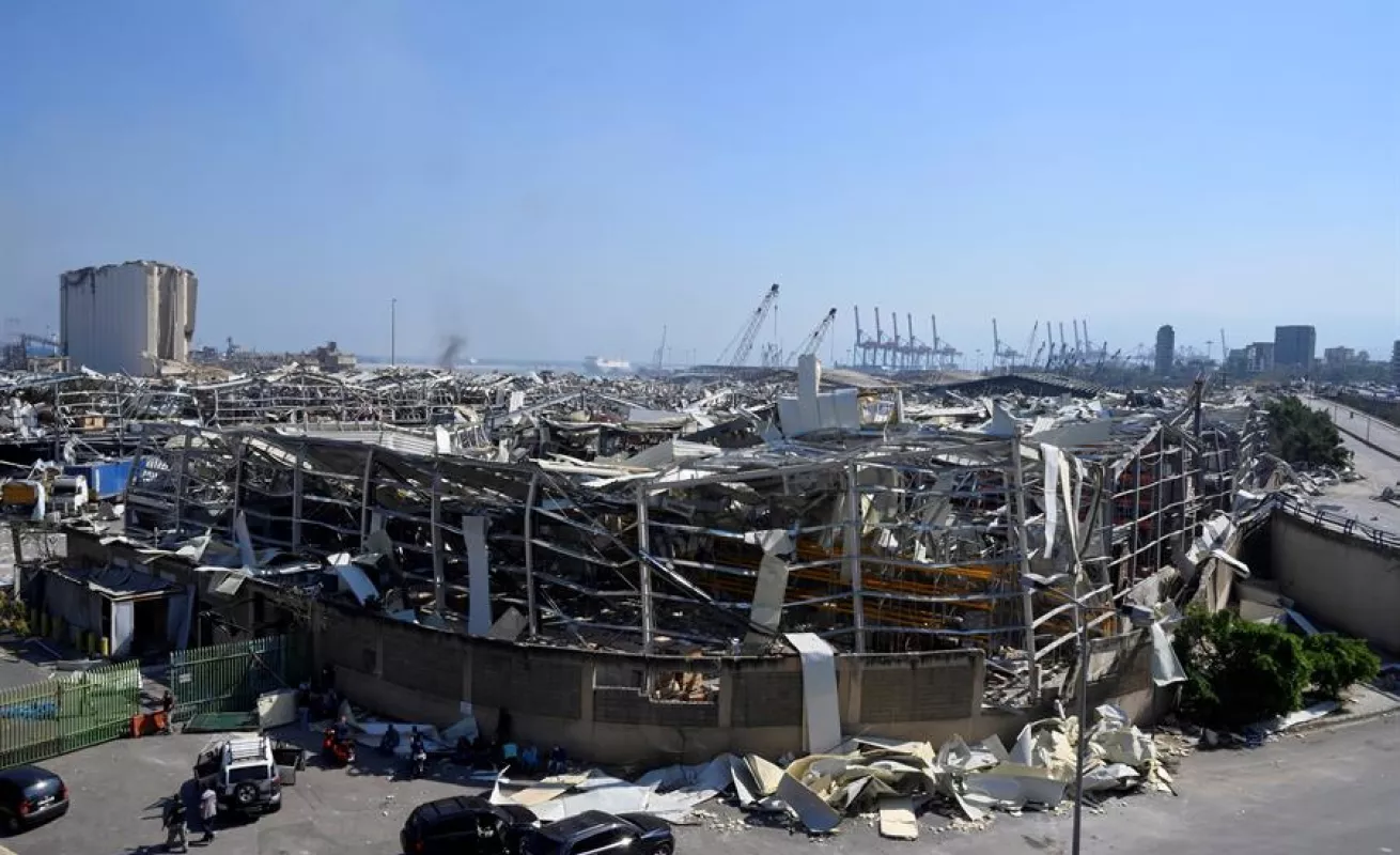 Imágenes de la devastación que dejó la deflagración en Beirut (Fotos)
