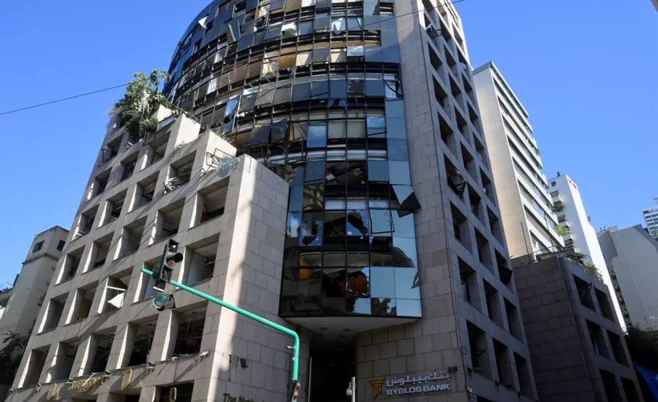 Imágenes de la devastación que dejó la deflagración en Beirut (Fotos)