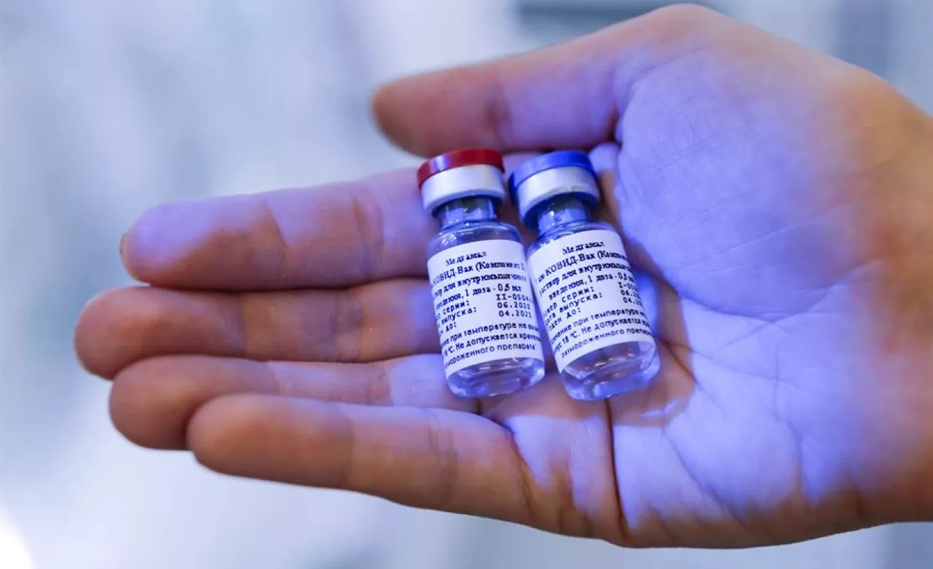 Hechemos vistazo al centro de epidemiología y microbiología ruso en donde se produce la vacuna Sputnik V