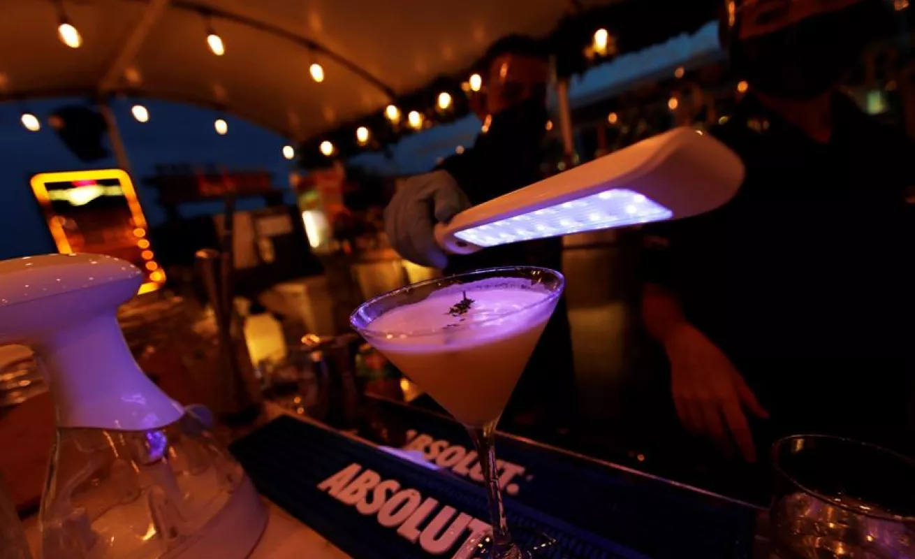 ¡Abierto! Buen provecho en el restaurante