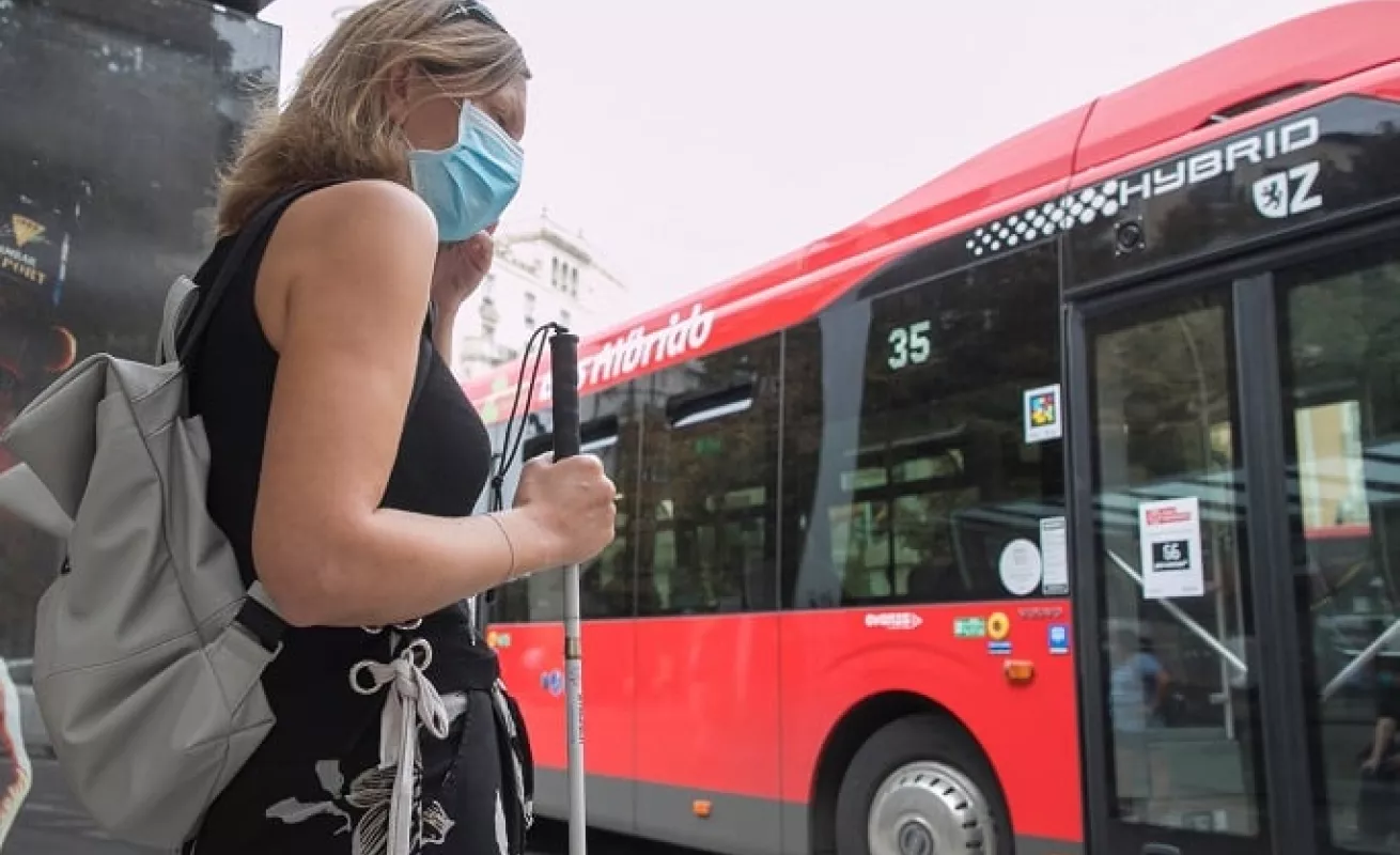 Crean el primer dispositivo para recuperar la visión (Fotos)