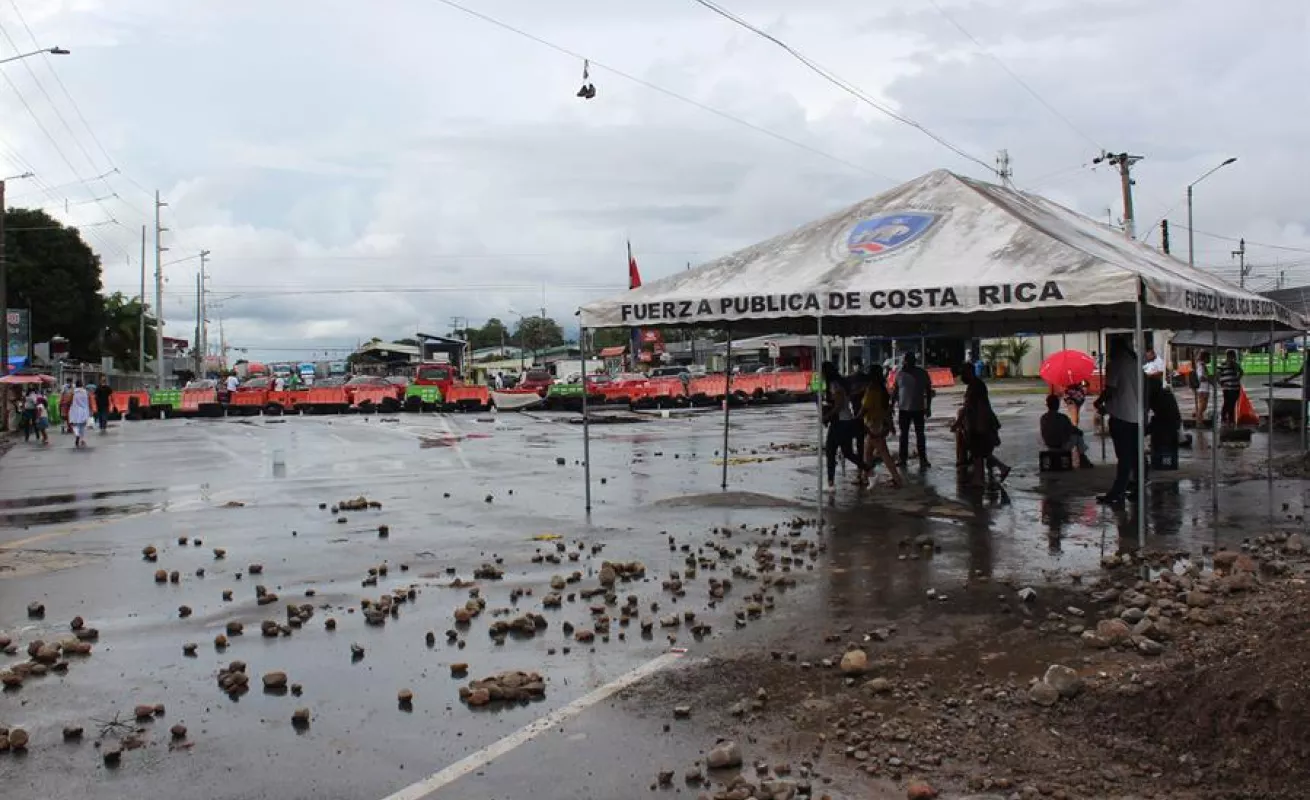 Costa Rica suma nueve días de protestas contra posible acuerdo con el FMI (Fotos)