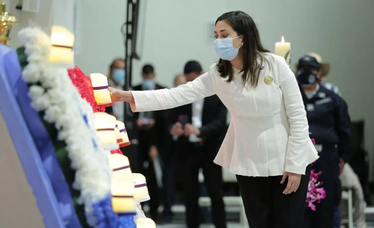 En honor a las víctimas del COVID19